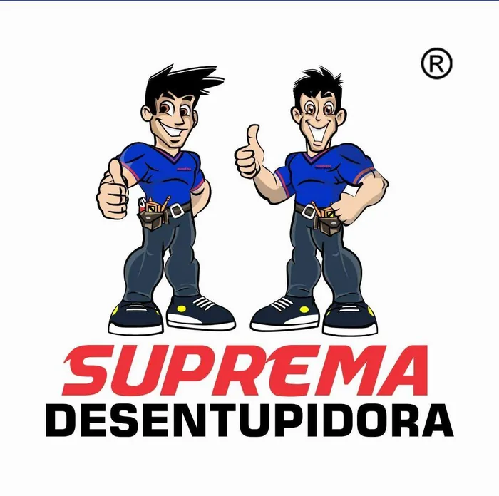 Técnico da Suprema Desentupidora uniformizado e identificado em Bagé, Porto Alegre